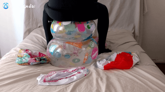 1601. Riding beach balls on the bed