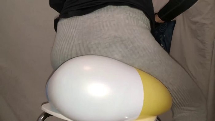 1814. Beach balls are being slowly popped